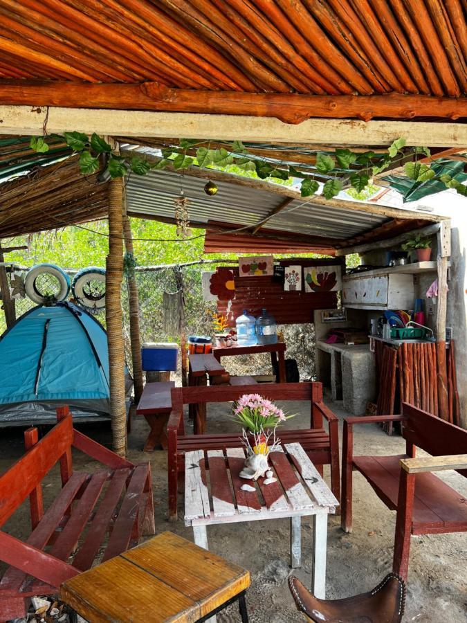 Casa De Los Santos Camping Y Eco Cabanas Isla Holbox Exterior photo