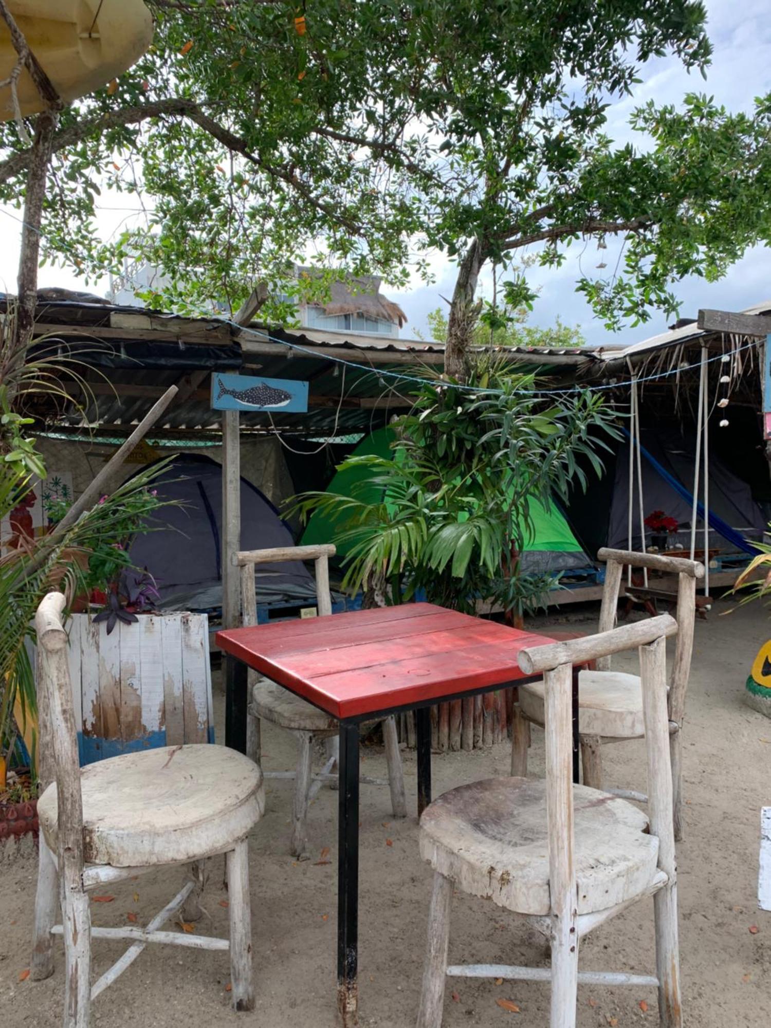Casa De Los Santos Camping Y Eco Cabanas Isla Holbox Exterior photo